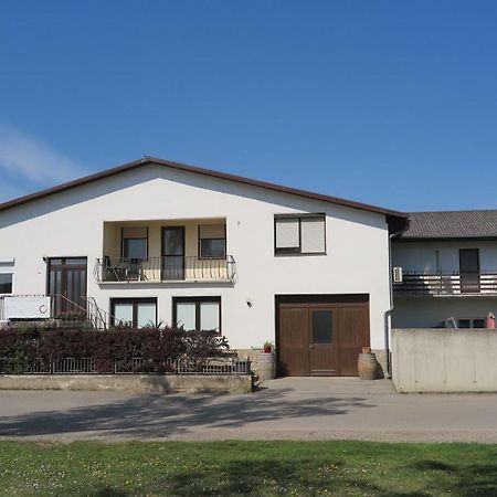 Gaestehaus Andreas Kroiss Illmitz Exterior foto