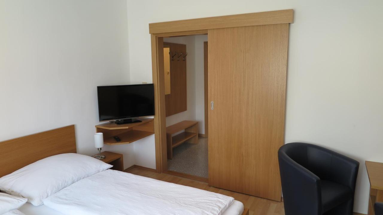 Gaestehaus Andreas Kroiss Illmitz Habitación foto